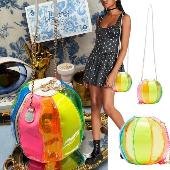 Betsey Johnson Handbags - 🆕 BETSEY JOHNSON 🧿 NWOT Havin A Ball Beach Ball Novelty Kitsch Crossbody Bag
